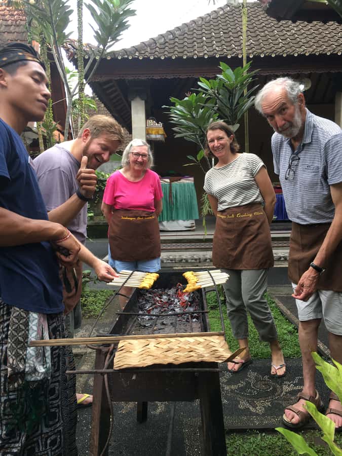 Jambangan bali cooking class with morning market tour - Cooking With Fresh Market Ingredients