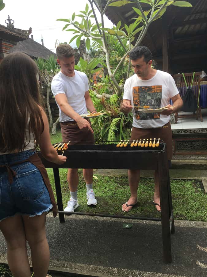 Jambangan bali cooking class with morning market tour - Rice Fields, Farmers, and the Village Walk