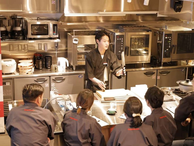 Japanese Knife Skills & Tuna Don/Sushi Workshop in Tokyo - Practical timing, clothing, and booking value