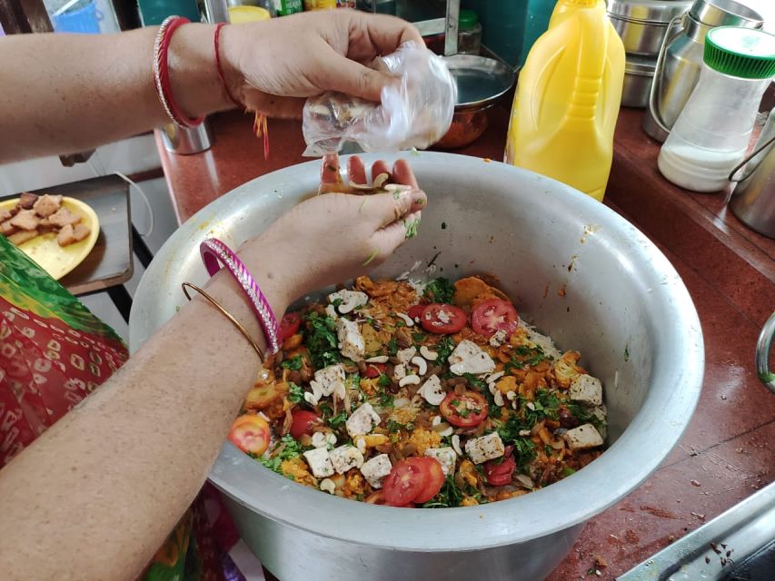 Jodhpur 9 Dishes Cooking Class Experience pickup and drop - Eating what you make