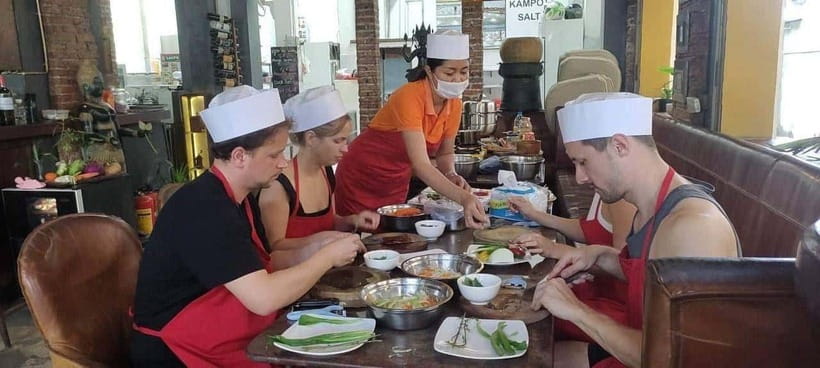 Kampot : Cooking Class in a Local Chef with Market Tour - Cook inside a colonial residence near the river