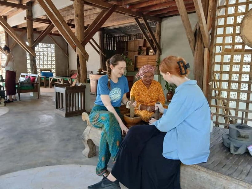 Kampot Countryside: Authentic Khmer Cooking Class - Morning or afternoon, vegetarian or meat dishes