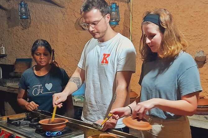 Kandy Village Cooking Class - From central Kandy to a village kitchen