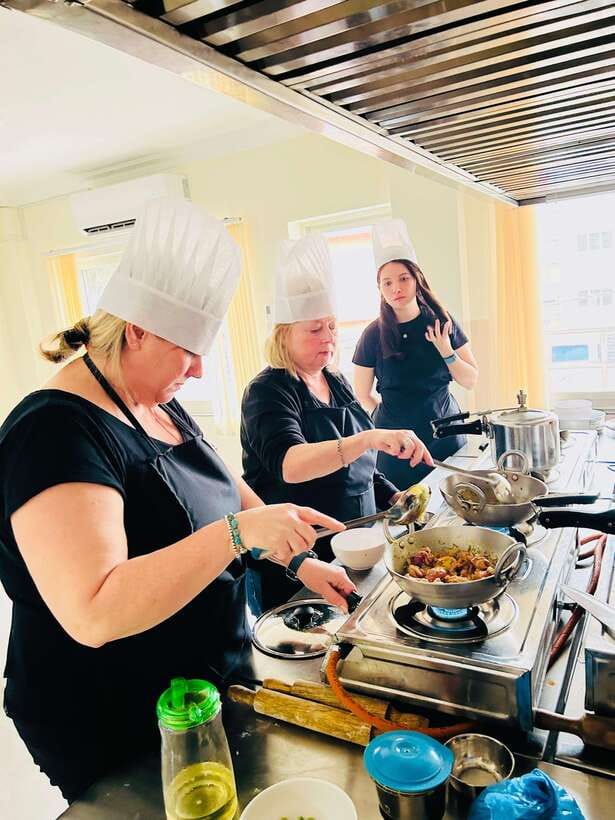 Kathmandu: Local Women-Lead Nepali Cooking & Momo Class - Group size, solo bookings, and family suitability
