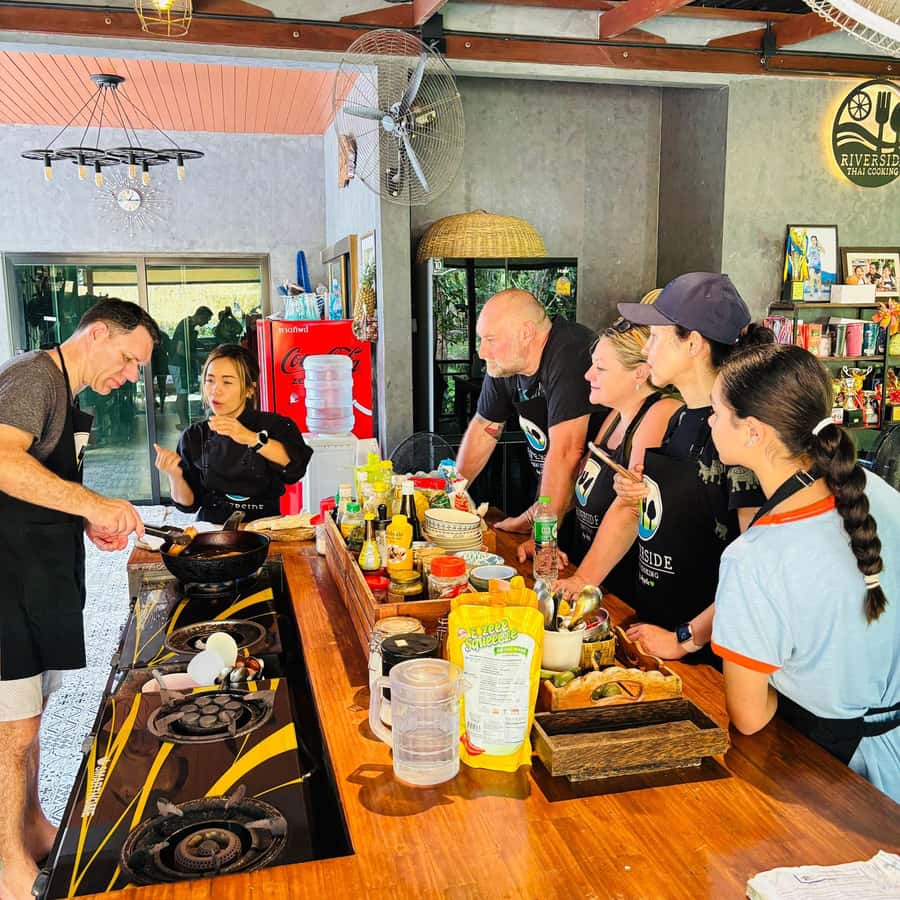 Khao Lak: Half-Day Cooking Class and Ingredient Hunt - Pickup, timing, and small details that matter
