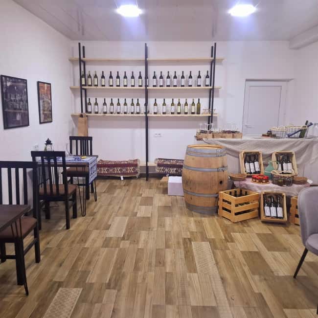 Khinkali & Khachapuri Cooking Classes with Wine Tasting - Natural wine, qvevri traditions, and chacha