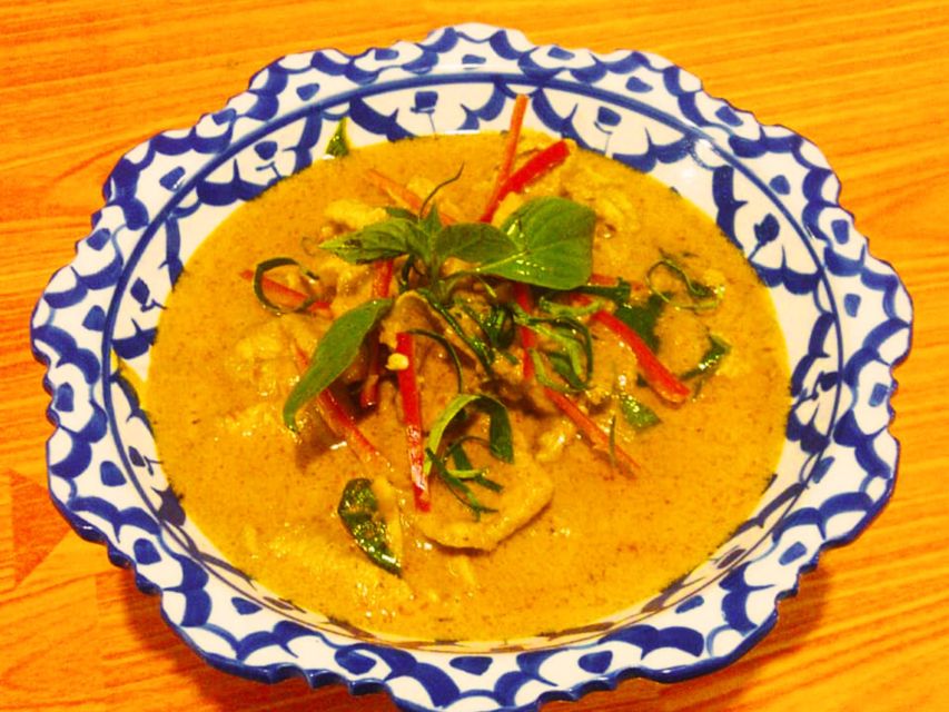 Ko Lanta: Thai Cooking Class with Market Tour and Dinner - Who should book this experience
