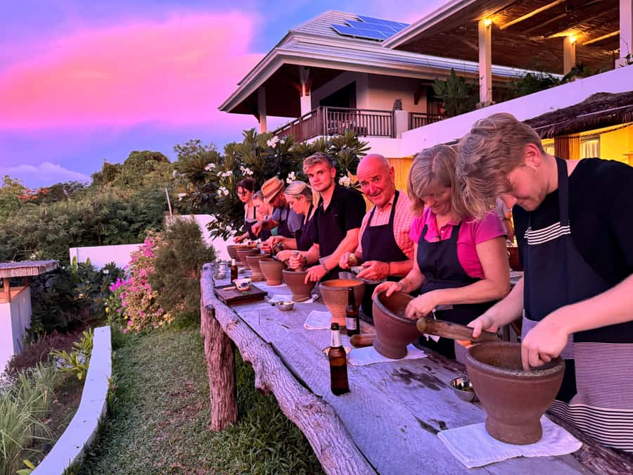 Koh Samui: Evening Thai Cooking Class with Organic Garden - Why an evening cooking class works so well