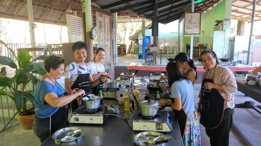 Krabi: Morning/Afternoon Thai Cooking Class at Ya's Cookery - From herb garden to chopping board