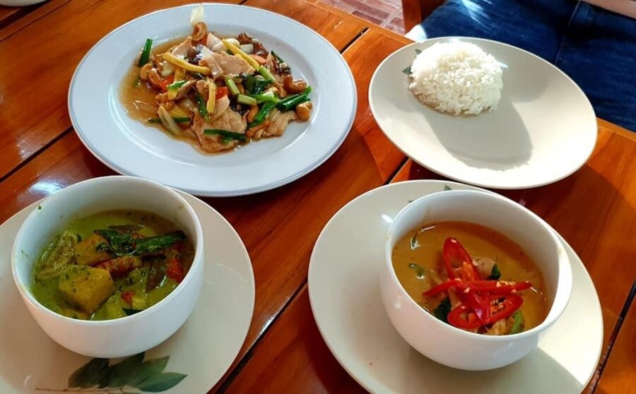 Krabi: Traditional Thai Cooking Class - Cooking Thai food instead of just eating it