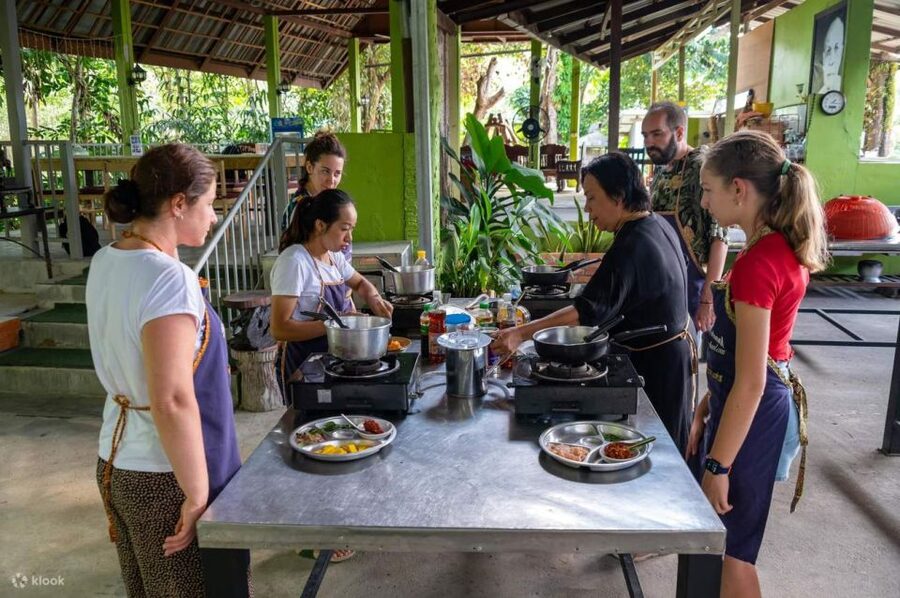 Krabi: Ya's Cookery Late Afternoon Thai Cooking Class - The late-afternoon rhythm at Ya’s Cookery School