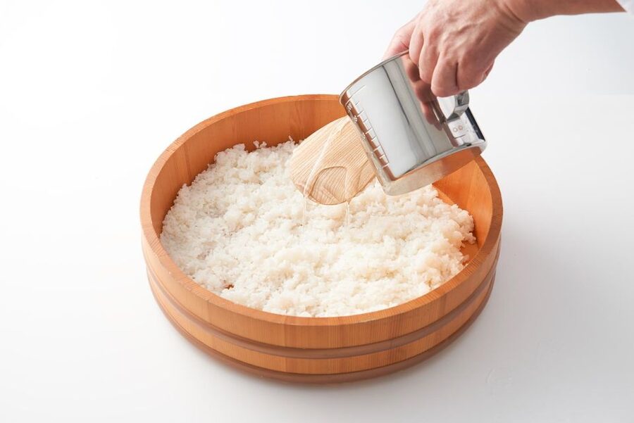 Kyoto: Cooking class, learning how to make authentic sushi - Making sushi with gourmet toppings
