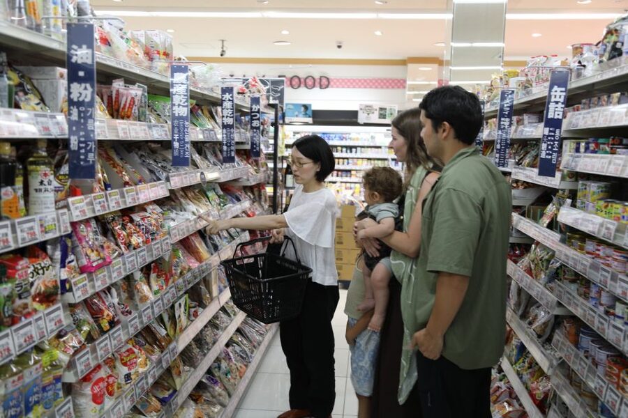 Kyoto Home Cooking Class ＆Supermarket tour near Fushimiinari - What the four-hour schedule feels like