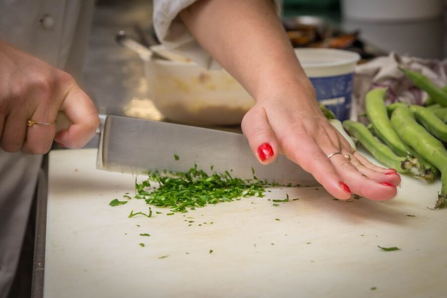 La Spezia: Market Visit and Seafood Cooking Class with Lunch - Should you book the La Spezia market and cooking class?