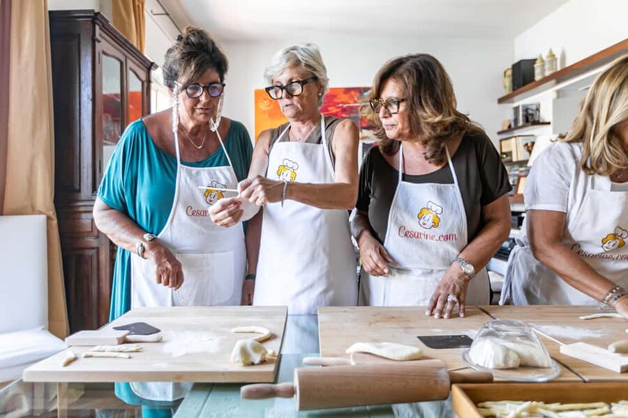 Lake Como: Ravioli Cooking Class with Wine - Key points at a glance