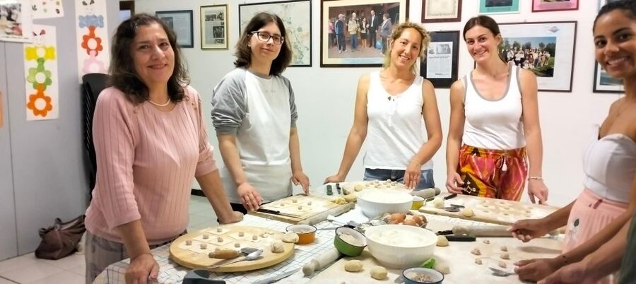 Learn and taste the real bolognese ragù and pasta making - Booking and timing advice