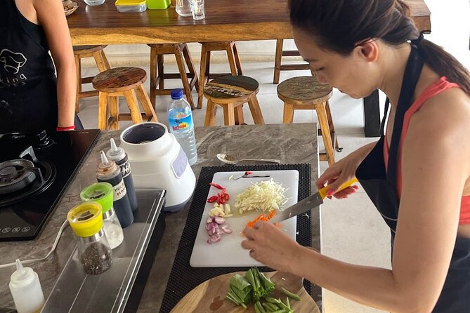 Learn to cook Indonesian food at Gili Cooking Classes Trawangan - A social class with personal guidance