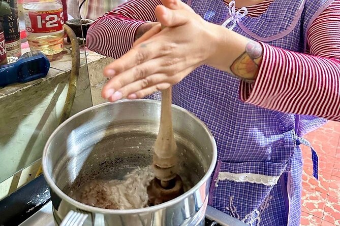 Learn to Cook Mexican Bread - Choosing a filling for your Pan de Muerto