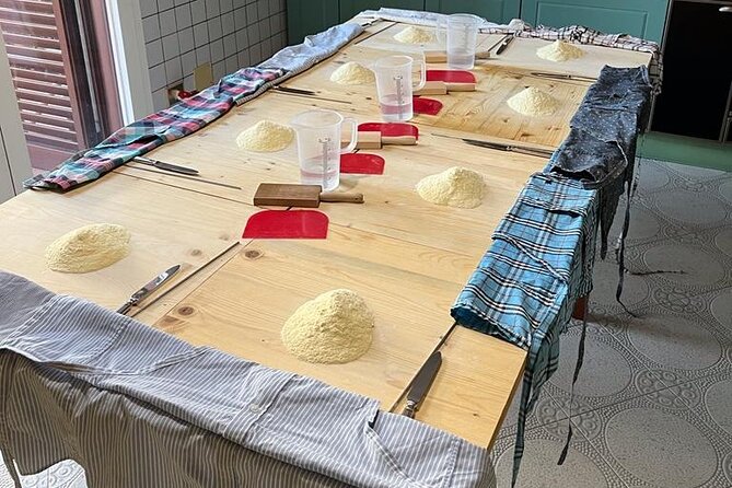 Lecce Hands-on Home Cooking Class: Craft Orecchiette & Savor Wine - Salento appetizers, bread, wine, and dessert
