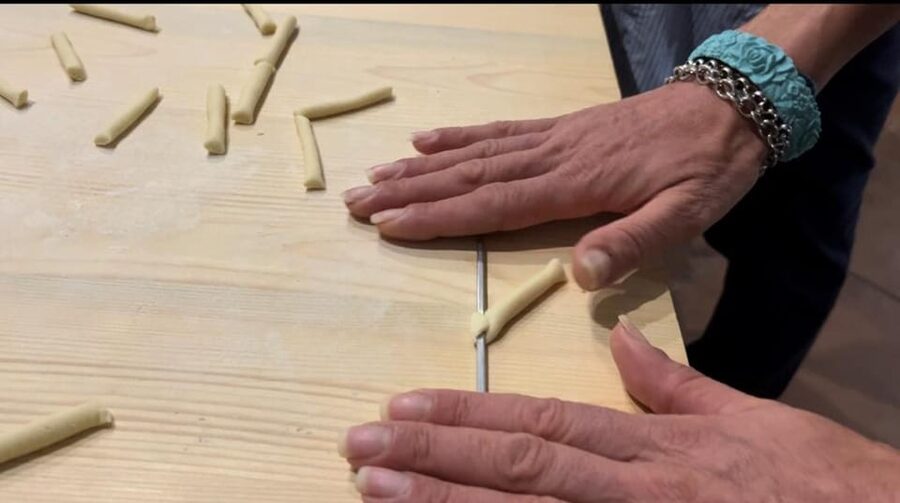 Lecce Home Cooking Class: Craft Orecchiette & Savor Wine - Key points to know before booking