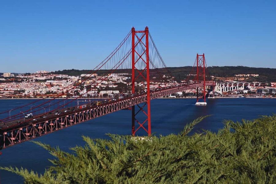 Lisbon: Setúbal Market and Wine tour with Cooking class - Wine at José Maria da Fonseca