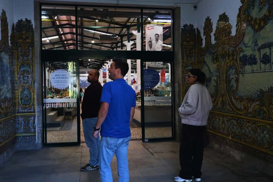 Lisbon: Setúbal Market and Wine tour with Cooking class - What the $117 price includes