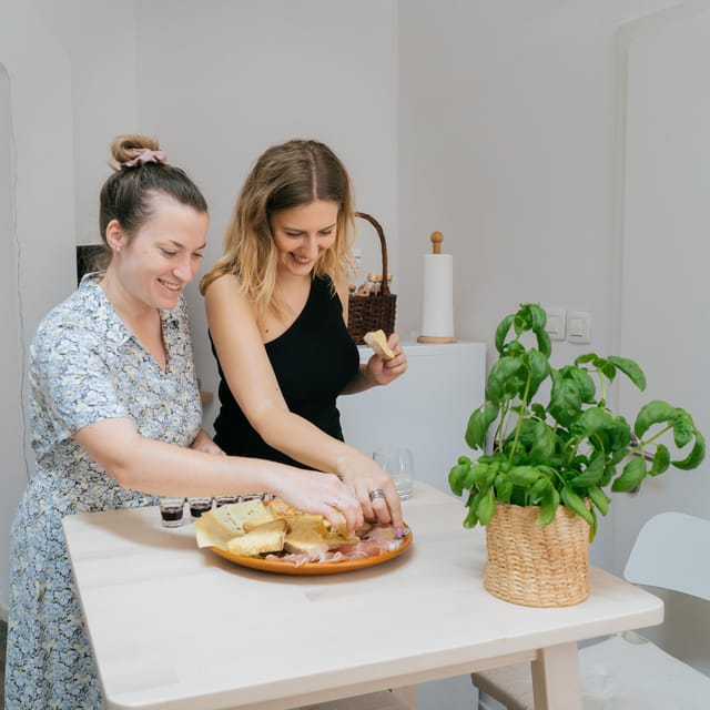 Ljubljana: Traditional Slovenian štrukelj Cooking Class - Should You Book the Štrukelj Class?