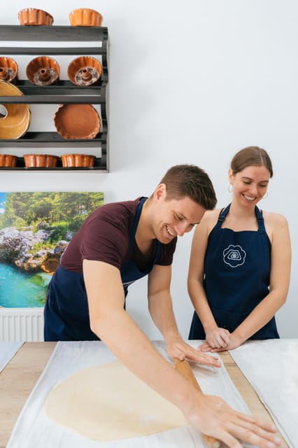 Ljubljana: Traditional Slovenian štrukelj Cooking Class - Finding the Shop Near the Small Square