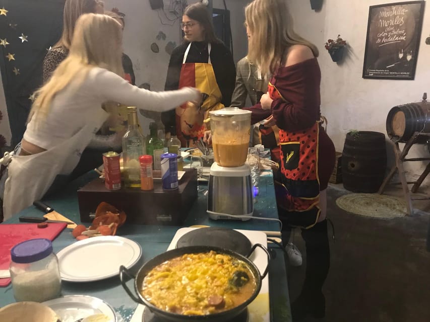Local cooking class in Cordoba. Hands on: Salmorejo - Who will enjoy this most