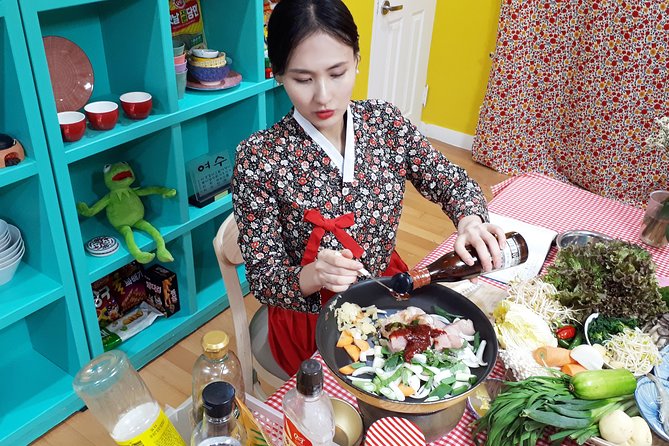Local Home Korean Cooking Class & Market Adventure in Seoul - Starting at Mangwon Station Entrance 2