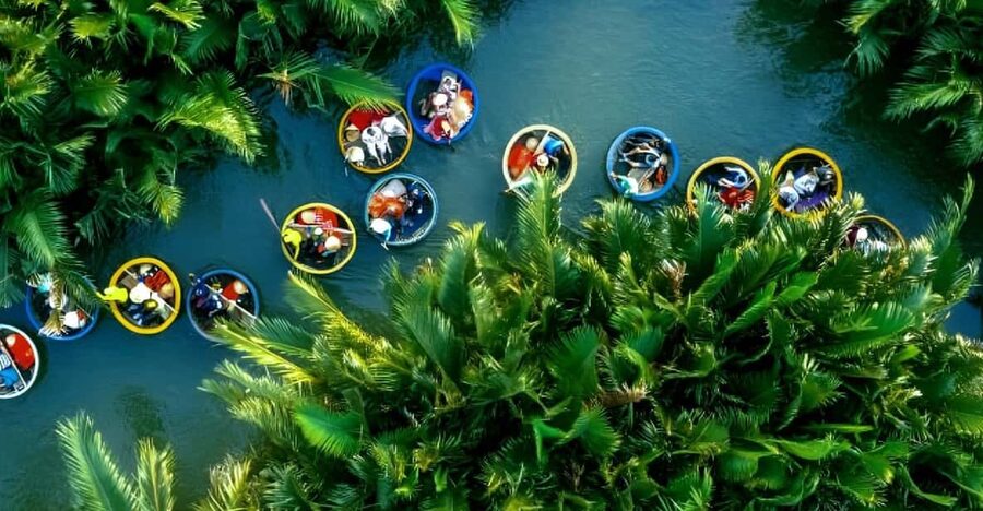 Local market, Basket boat, crab fishing & cooking class - The ride from town to the nipa palms