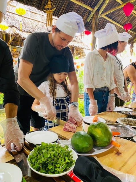 Local market, Basket boat, crab fishing & cooking class - Cooking rice milk the old-fashioned way
