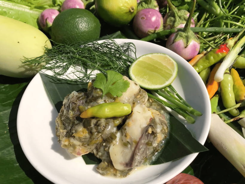 Luang Prabang: Mekong River Cooking Class with Hotel Pickup - What you see at Luang Prabang’s morning market