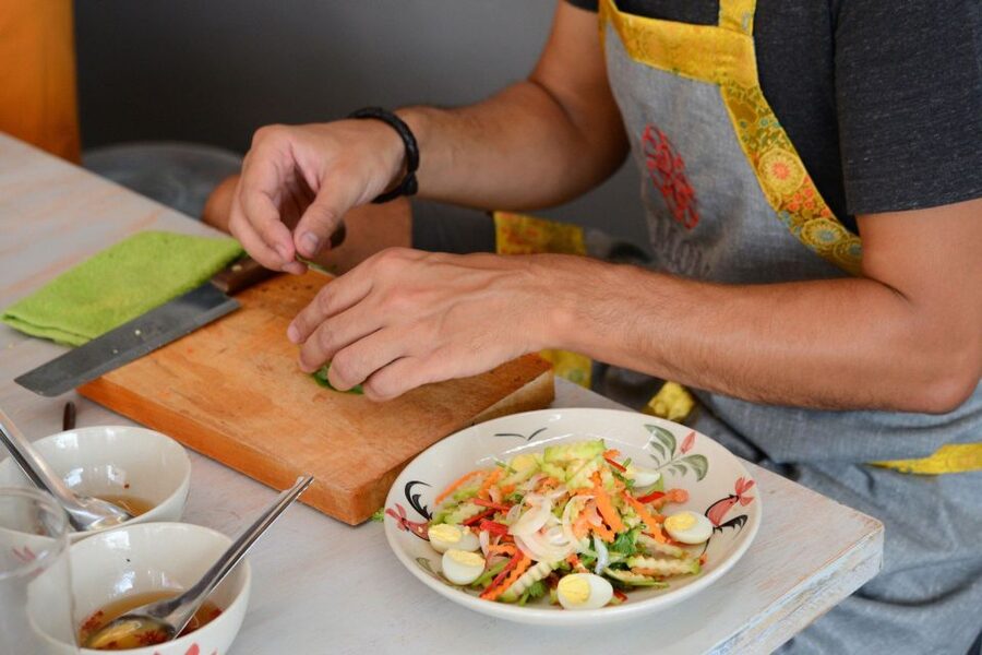 M.O.M COOKING CLASS - Starting at a Local Saigon Market