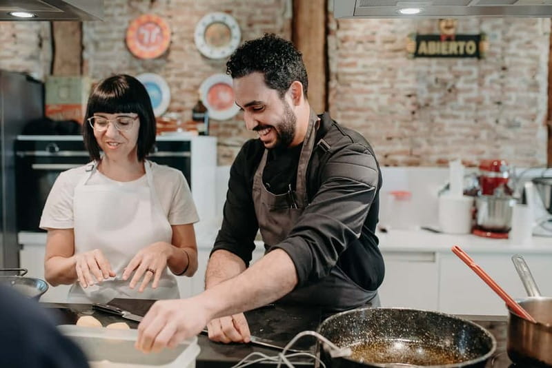 Madrid: Paella & Tapas Cooking Class and Market Visit - Learning Spanish food through a market visit