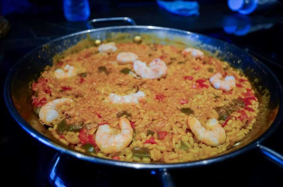 Málaga: Paella and Sangria Cooking Class with Market Visit - Starting at Málaga’s Atarazanas Market