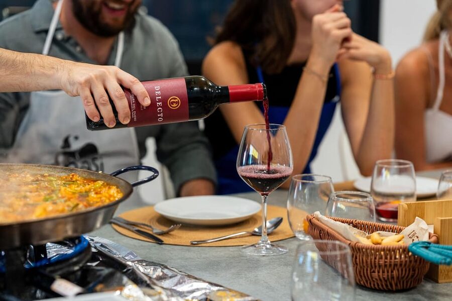 Málaga: Spanish Cooking Workshop with Paella and Sangria - Why the hands-on format matters