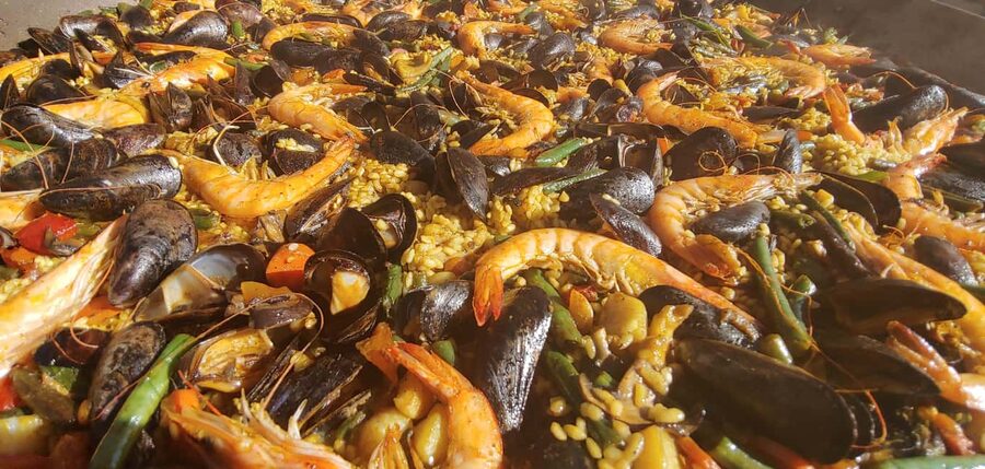 Mallorca: Paella Cooking Class in the Tramuntana Mountains - Wine, Mallorcan appetizers, and the cooking rhythm