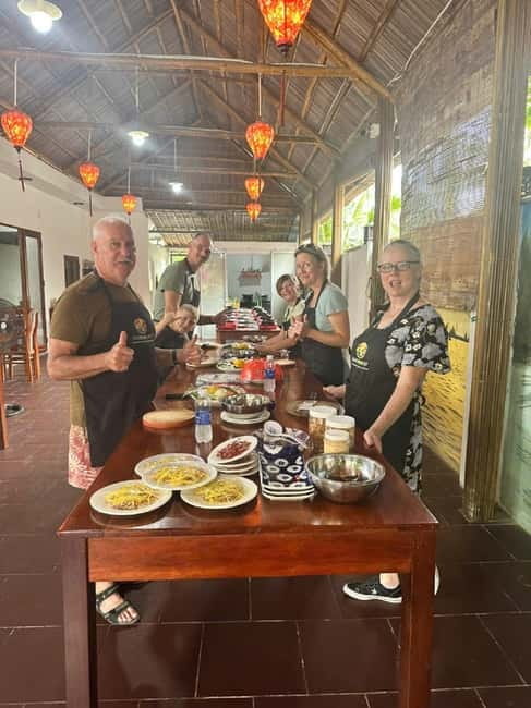 Market Tour, Basket Boat Ride & Cooking Class by Hangcoconut - Cooking four Vietnamese dishes with Thuy or Lee