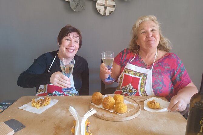 Market Tour with Cooking Class and Lunch with Negropolis View - The small-group format and English instruction