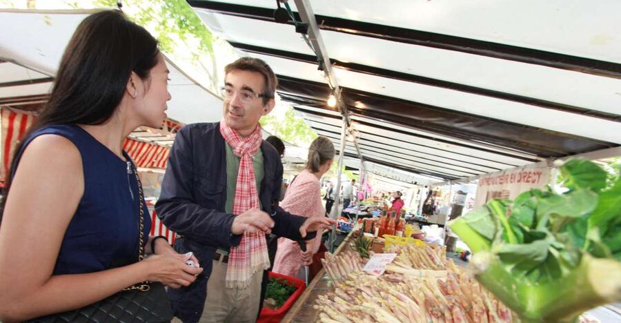 Market Visit and Cooking Class with a Parisian Chef - Meet the chefs who have shaped the experience
