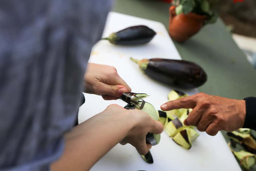 Marrakech: 3-Hour Open-Air Moroccan Cooking Course - Timing, seasons, and group size