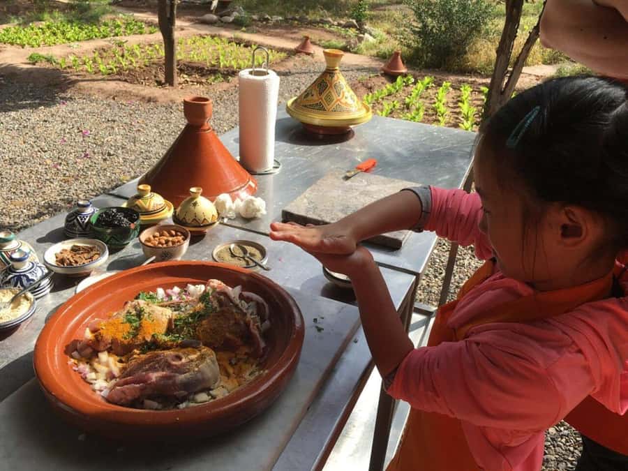 Marrakech: Authentic Cooking Claas With a Berber Family - Tea, Bread, and a Traditional Family Home