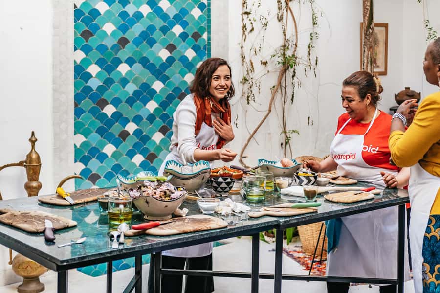 Marrakech: Tajine Cooking Class in a Traditional Riad - Mint tea, cookies, and the waiting time