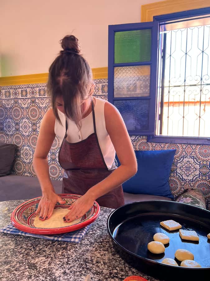 Marrakech: Traditional Moroccan Crepes & Bread Cooking Class - What families and couples should know