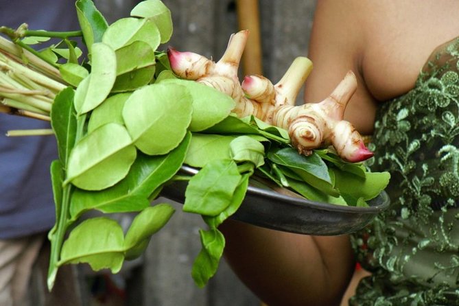 May Kaidee Thai Cooking Class at Bangkok with Pickup - Why private format changes the experience