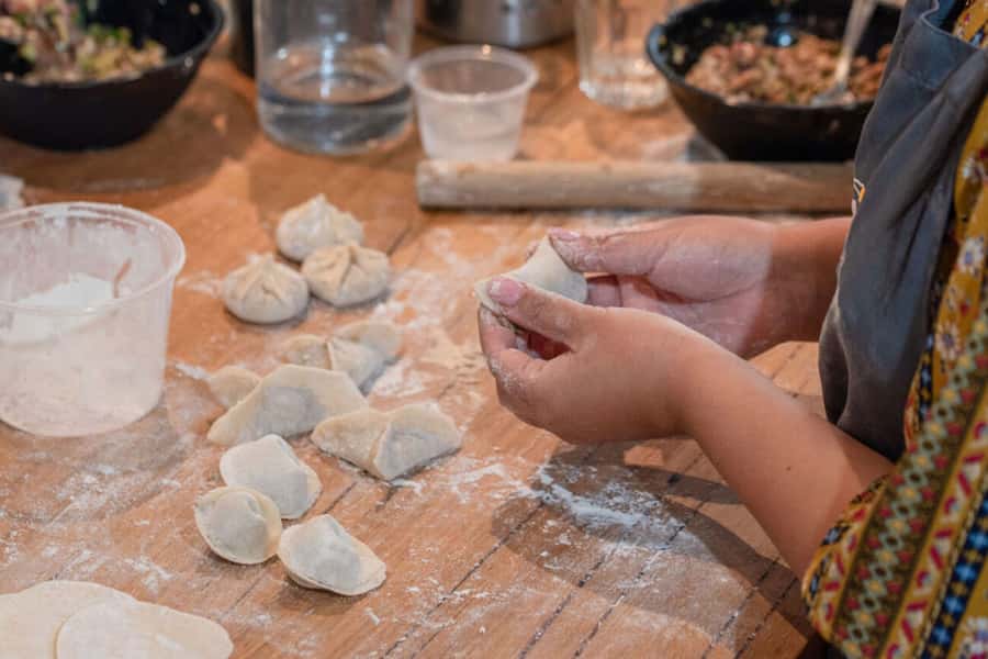 Melbourne: Chinese Dumpling Cooking Class with a Drink - Making dough from scratch