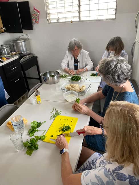 Mérida: Flavors of Yucatan Cooking Class & Market Tour - Why the family setting matters