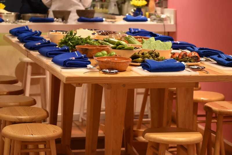 Mexico City: Mexican Salsas Cooking Class and Market Tour - Who should choose this class?
