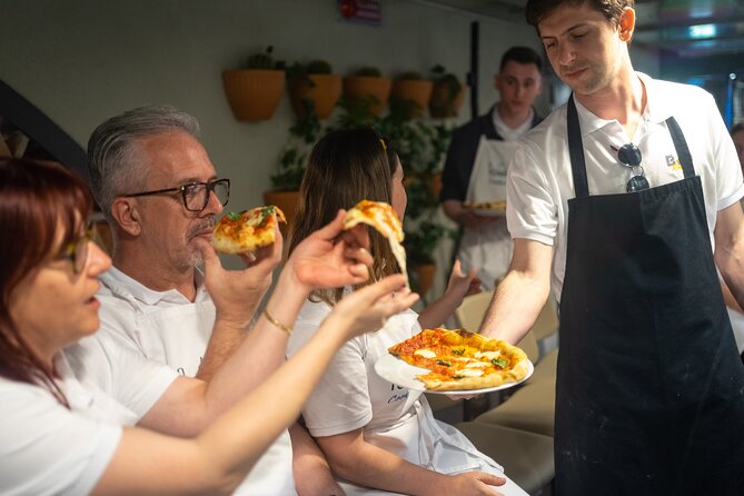 Milan Cooking Class: Authentic Pizza & Gelato Making - Wine, olive oil, and a relaxed group meal